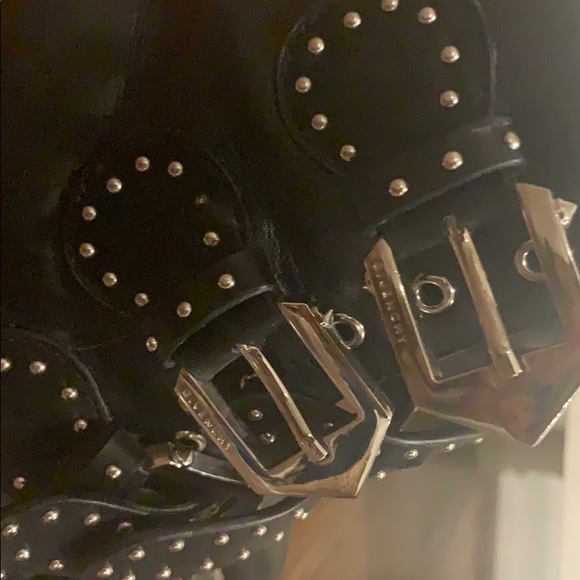 Givenchy MULTI-STRAP BOOTS IN LEATHER WITH STUDS - Picture 4 of 8